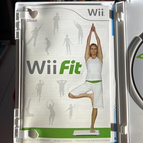 Wii Fit Game for Nintendo Wii - Picture 4 of 6